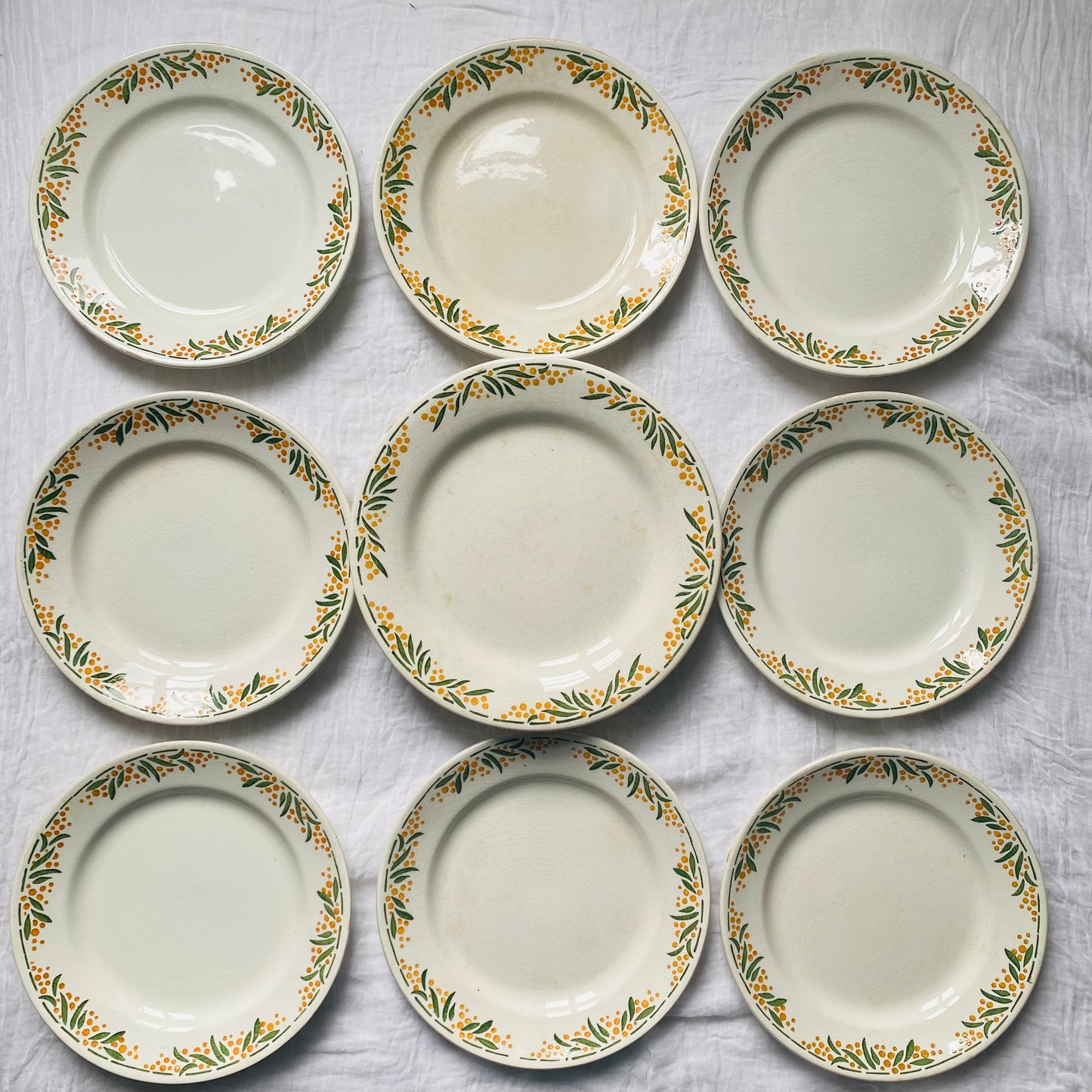 Mimosa (lot de 8 + 1 assiette sur pied)