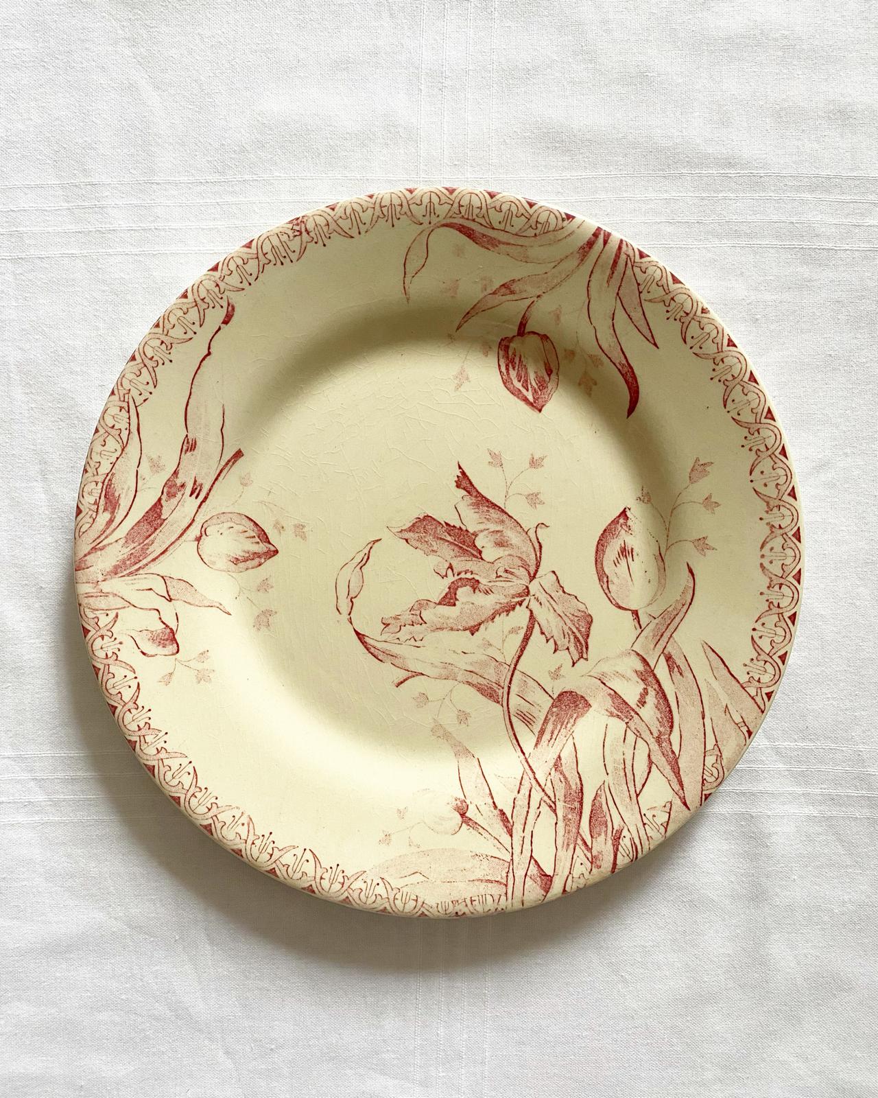 Assiettes à dessert terre de fer Tulipes Gien