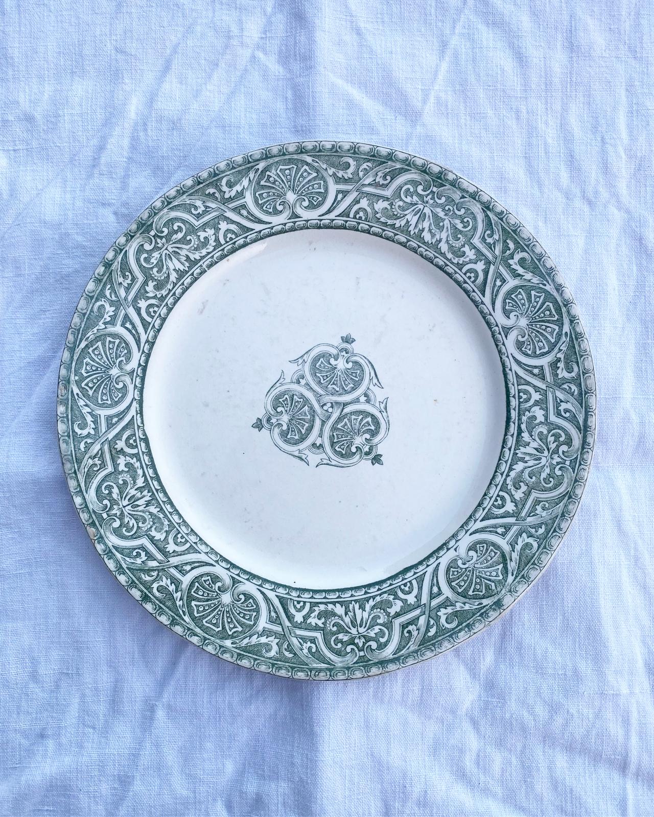 Assiette à entremets Henri II de Creil