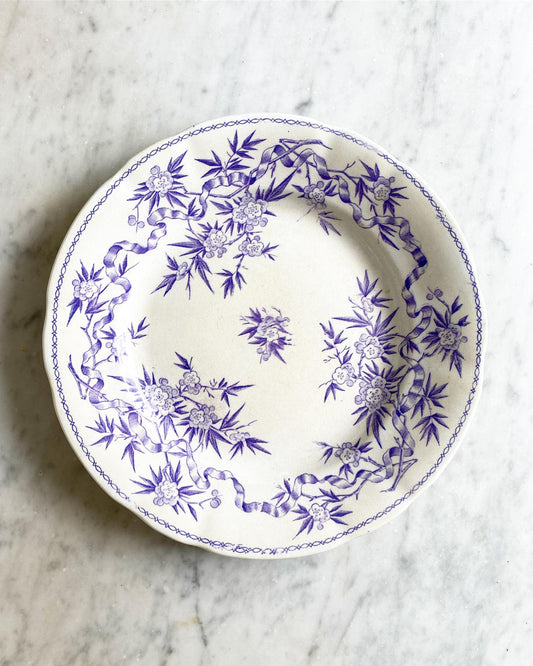 Assiette plate en terre de fer violette Epines de Sarreguemines