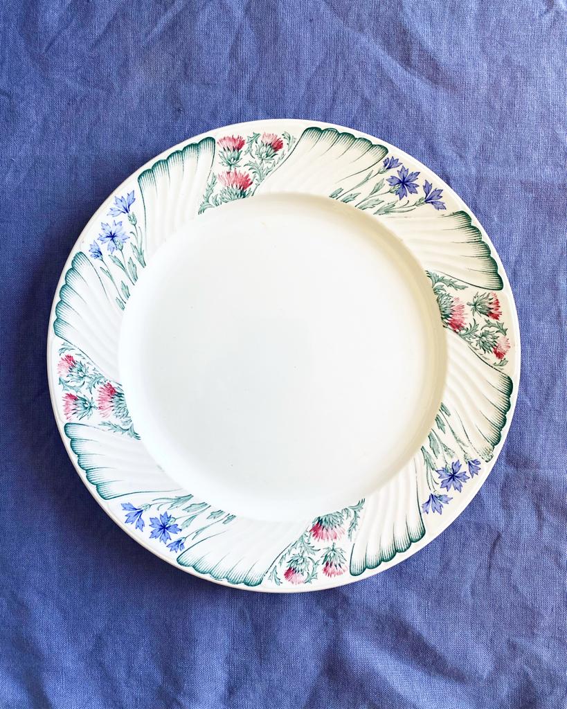 Assiette plate terre de fer polychrome bleuets Lunéville