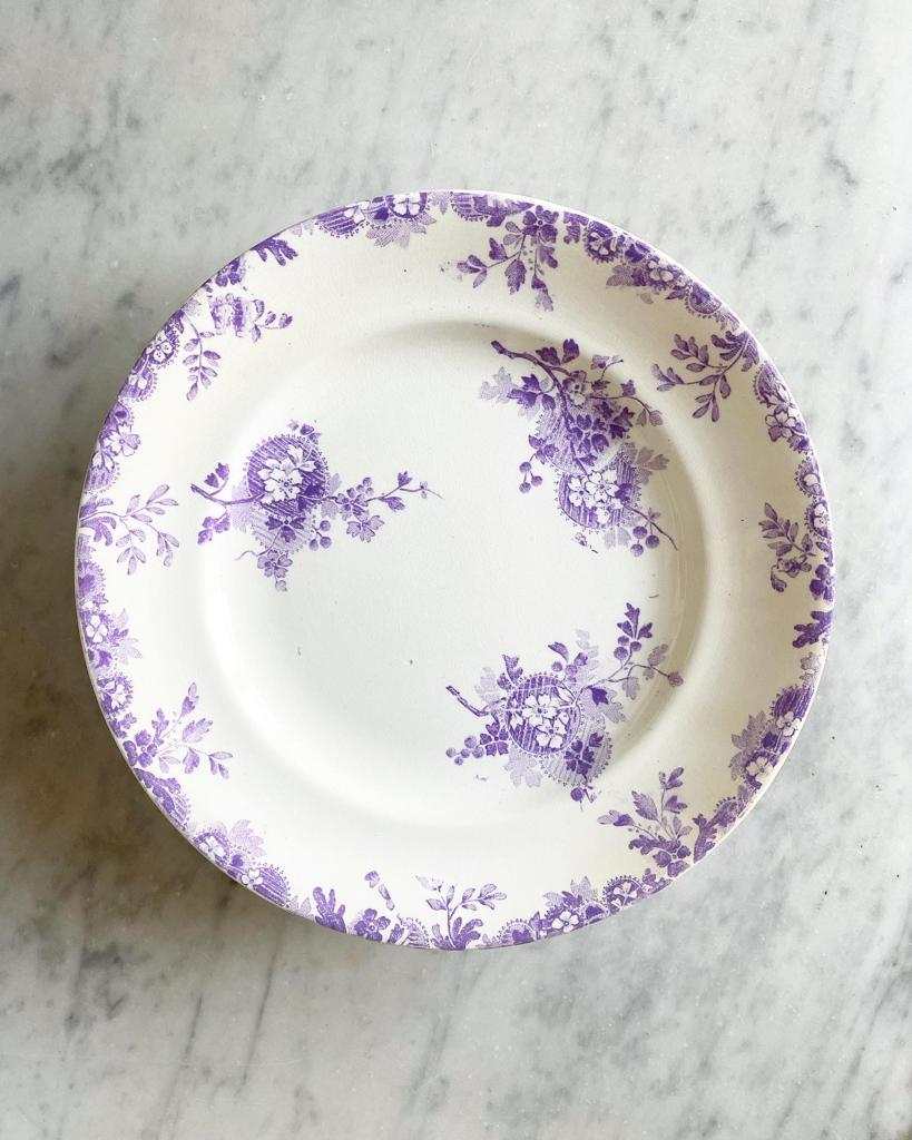 Assiette sur pied Hanoi Longwy