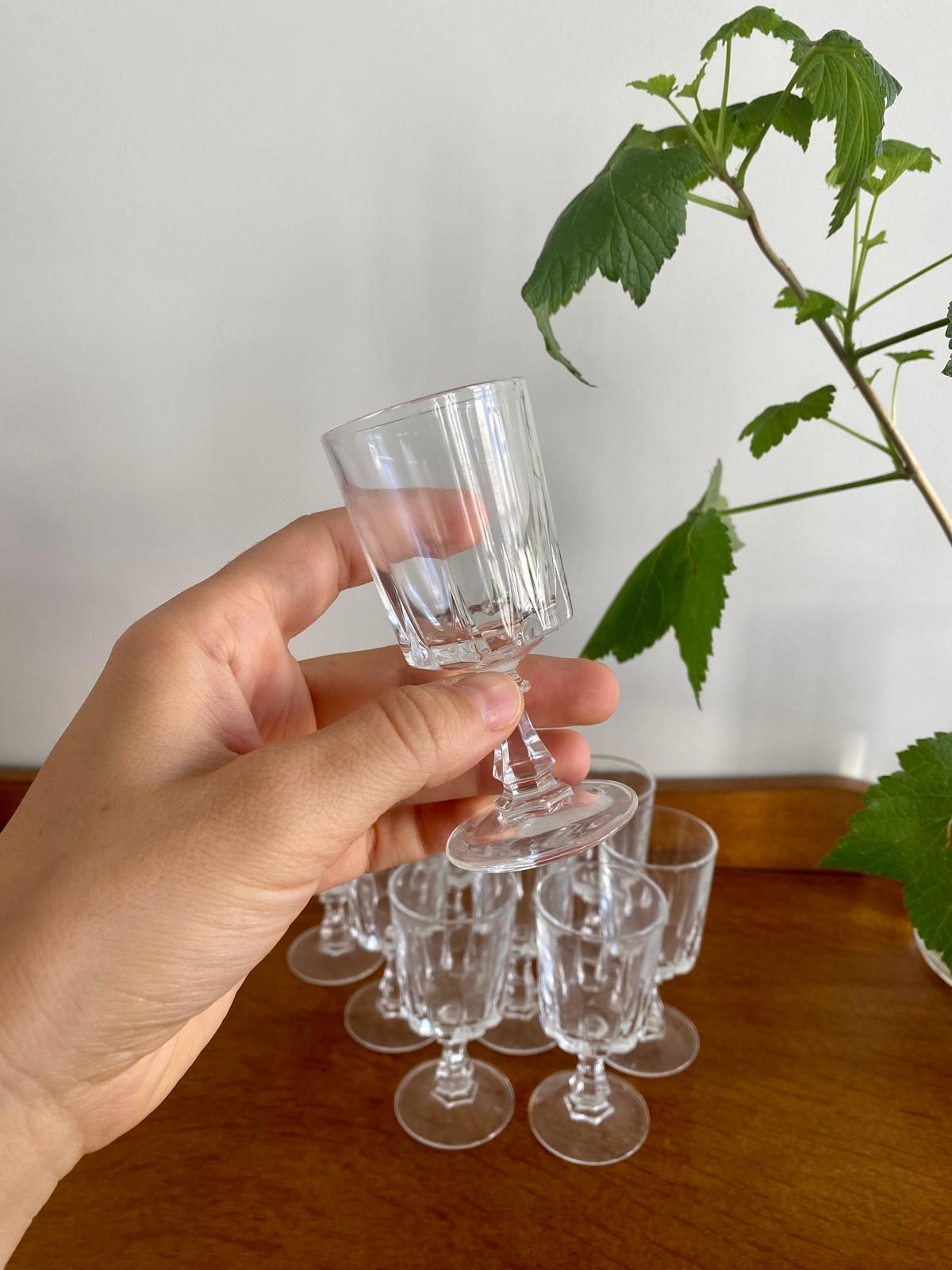 Lot de 9 verres à liqueur Louvre de Cristal d'Arques