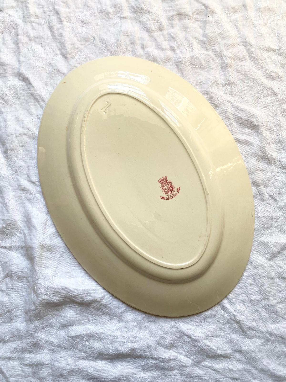 Plat en terre de fer rouge Bégonia de Gien