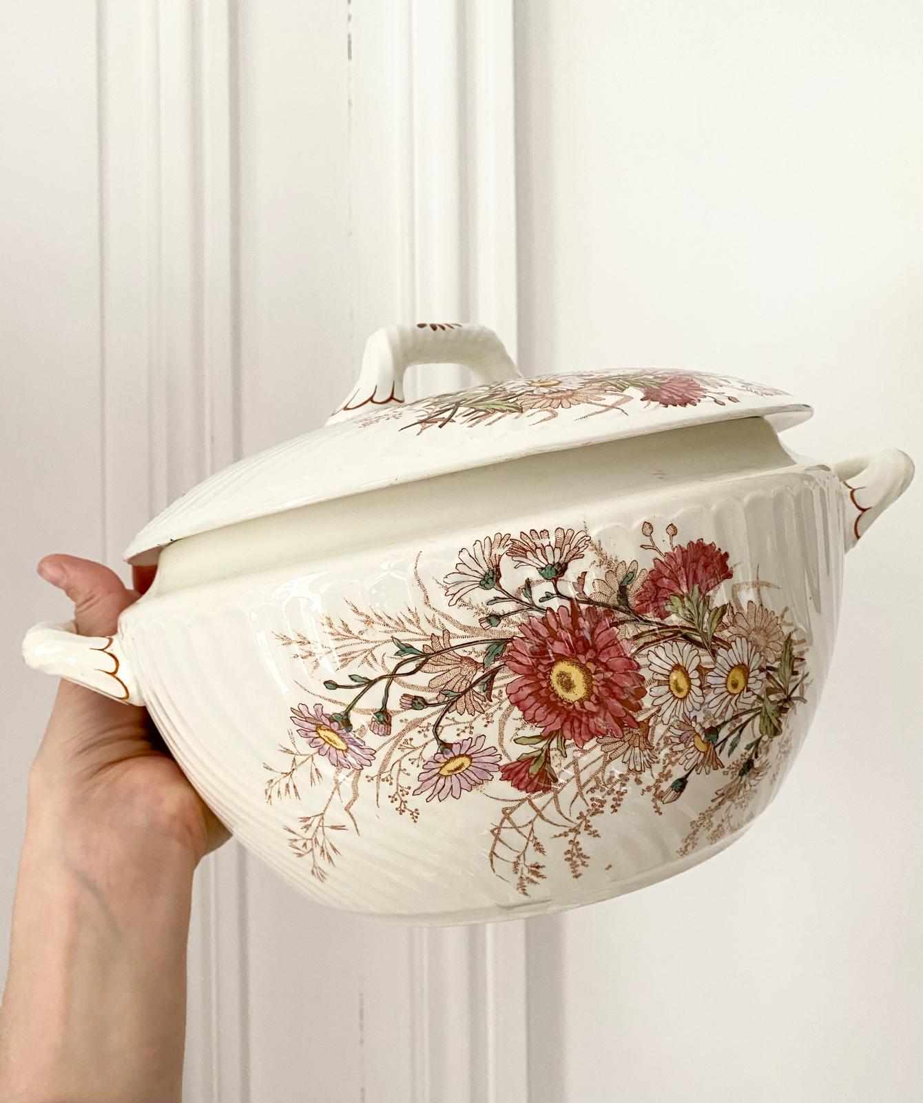 Soupière Reine Marguerite Lunéville