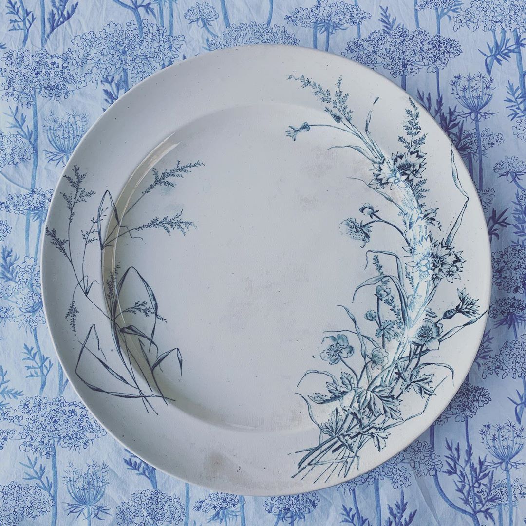Assiette plate terre de fer décor Graminées