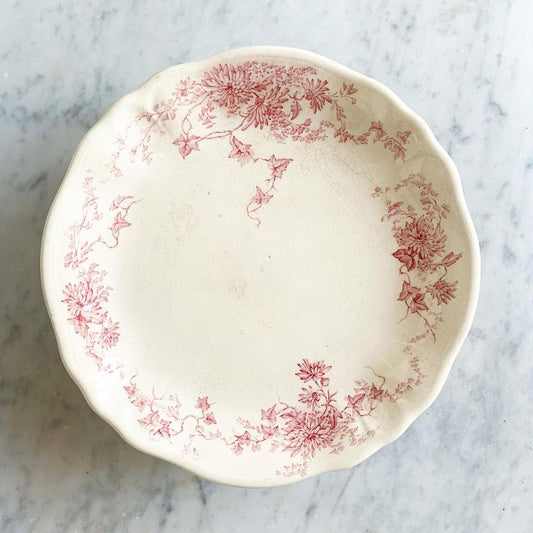 Assiette sur pied terre de fer rouge Longchamp Makharov