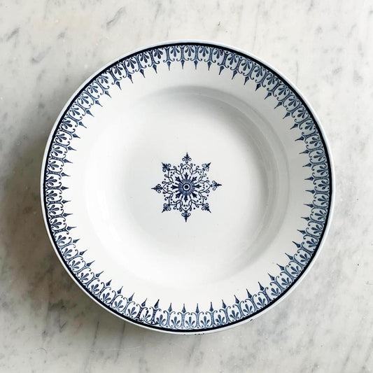 Assiette creuse bleue St Amand terre de fer Primax vintage