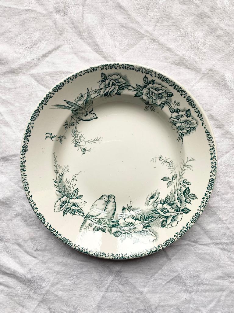 Assiette creuse terre de fer Mésanges de St Amand