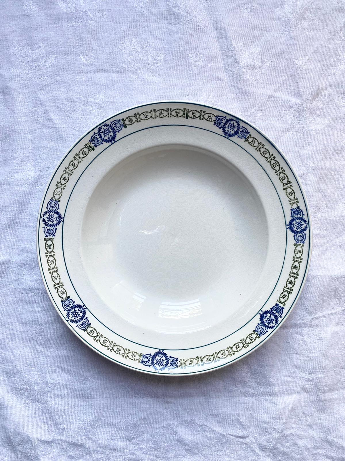 Assiette creuse terre de fer bleue et verte