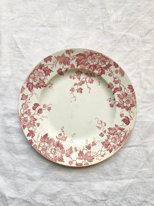 Assiette plate terre de fer Marion de St Amand