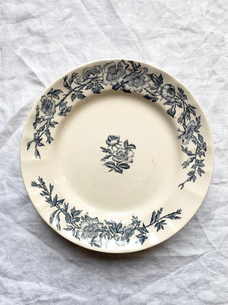 Assiette sur pied Eglantine de Longchamp