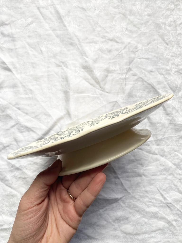 Assiette sur pied Héléna de Longchamp