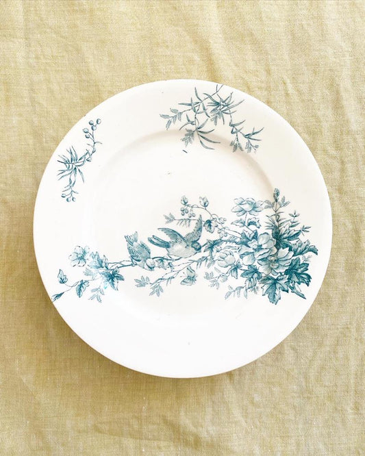 Assiette sur pied Mignon Longwy terre de fer