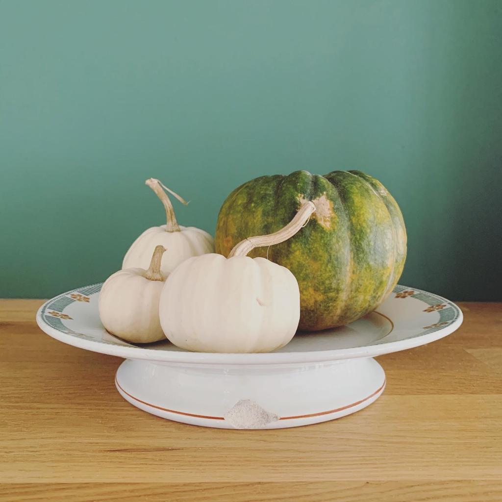 Assiette sur pied Parame St Amand terre de fer