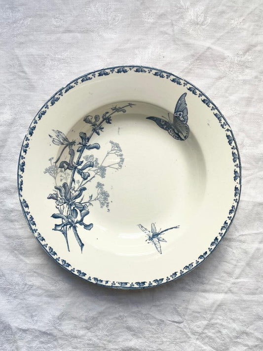 Assiette terre de fer creuse Carmen