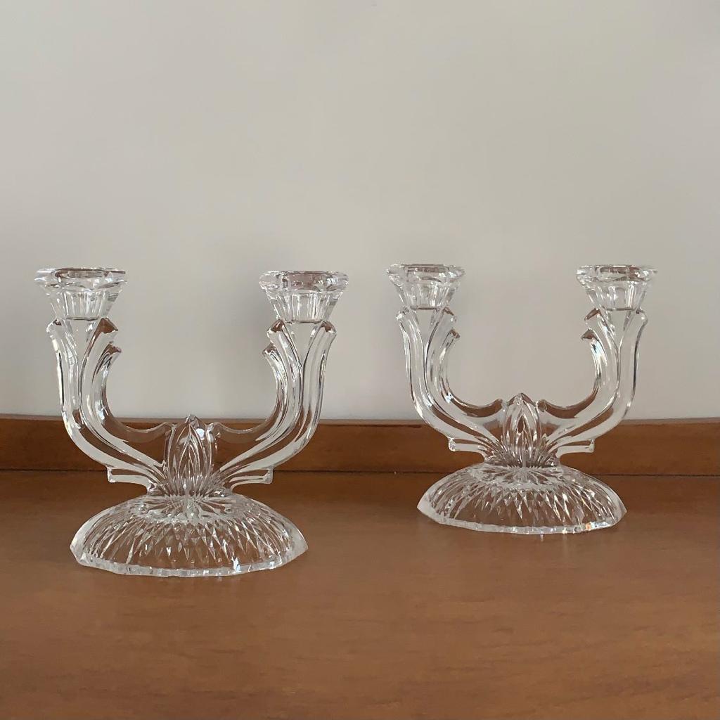 Bougeoir vintage en verre moulé