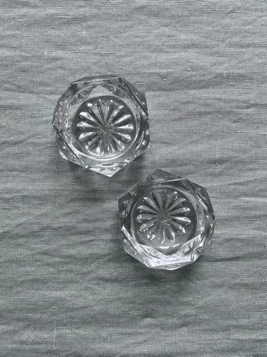 Duo de salerons en verre moulé SV