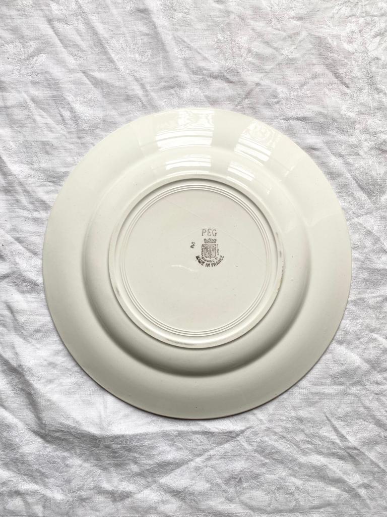 Plat Peg de St Amand