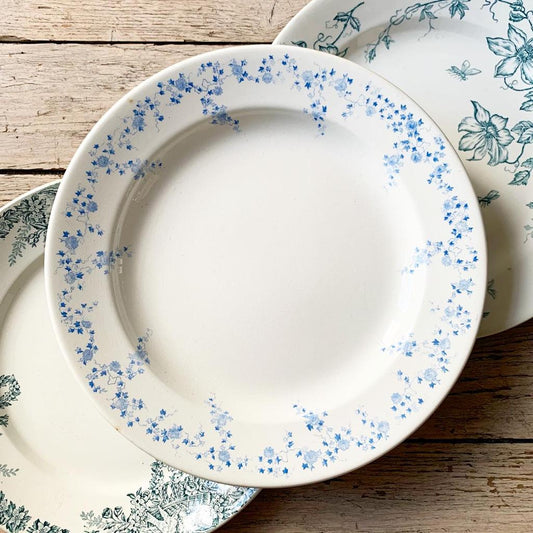 Plat vintage terre de fer bleu Maastricht Regout