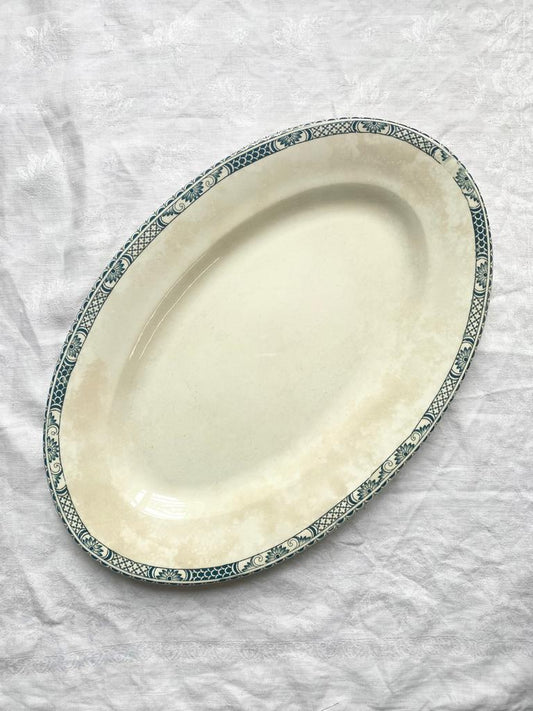 Plat en terre de fer Robert de Salins