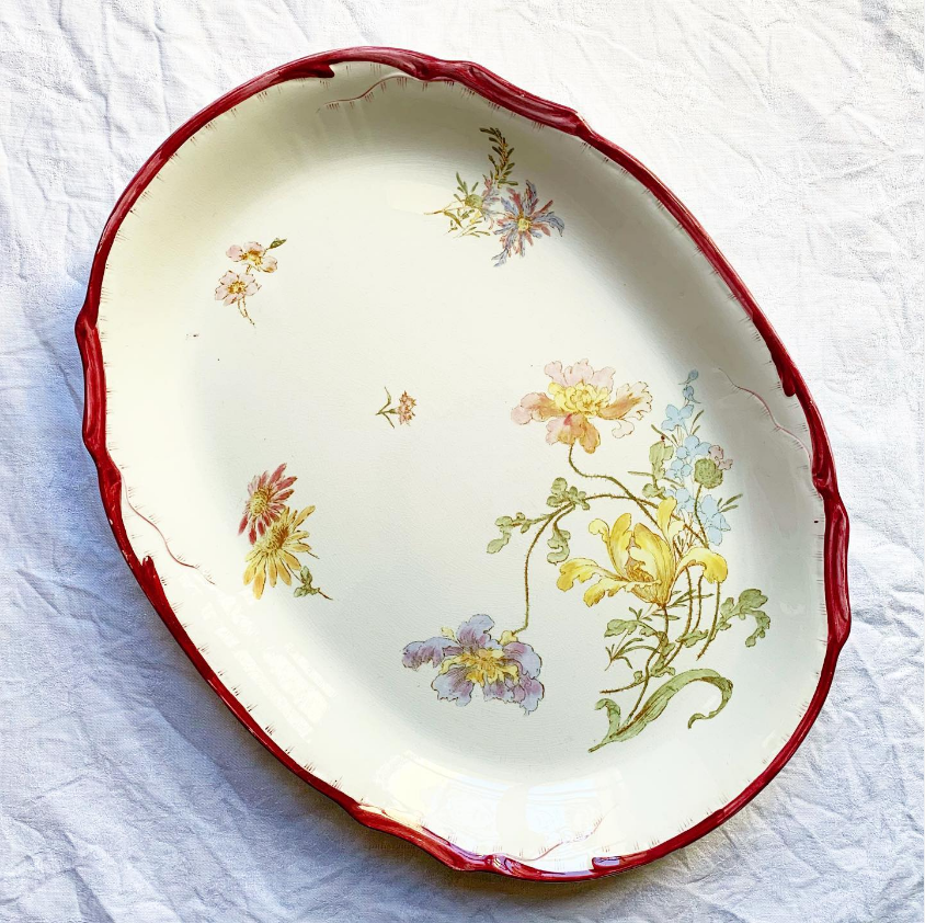 Plat terre de fer polychrome Olga Creil et Montereau
