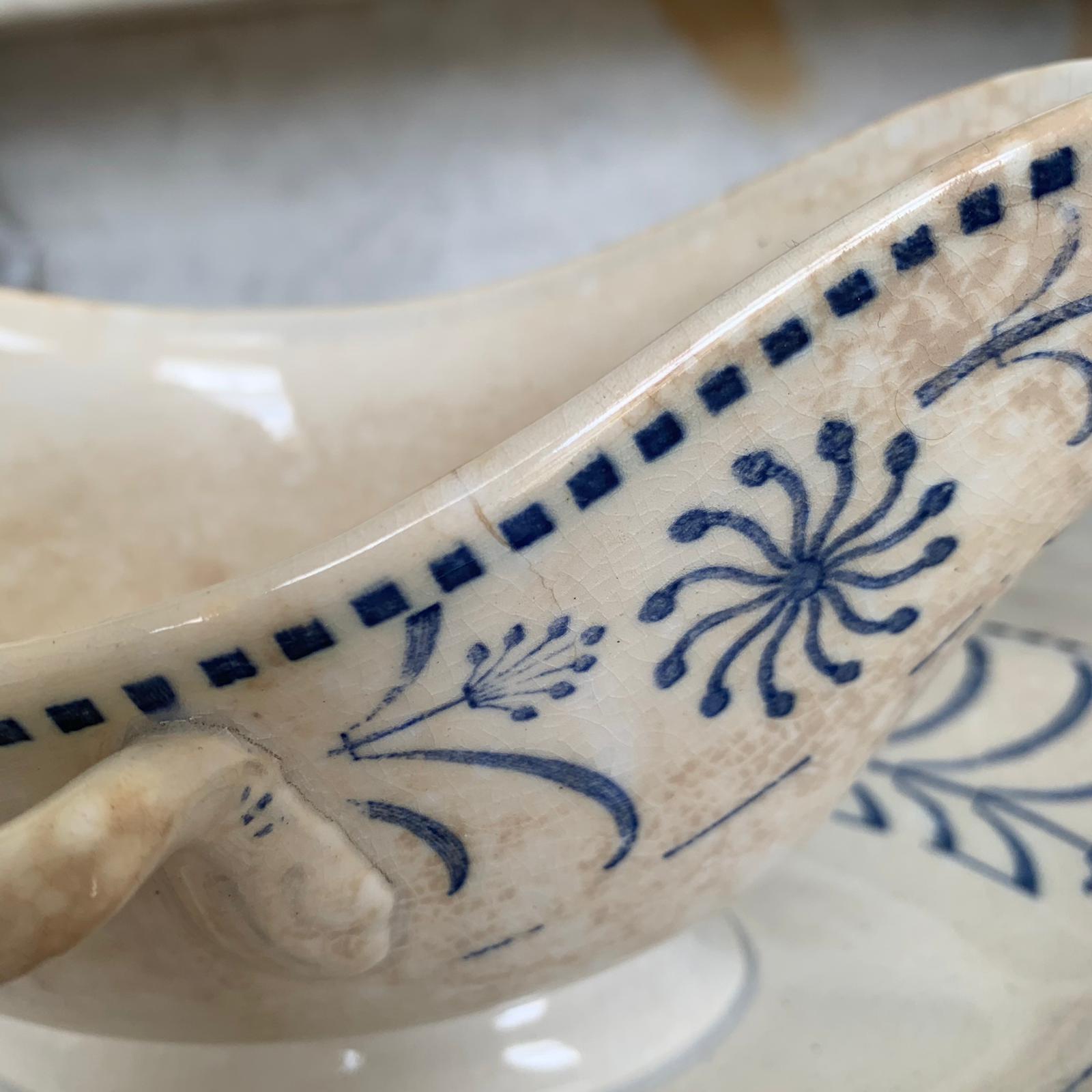 Saucière terre de fer Duphot Creil & Montereau
