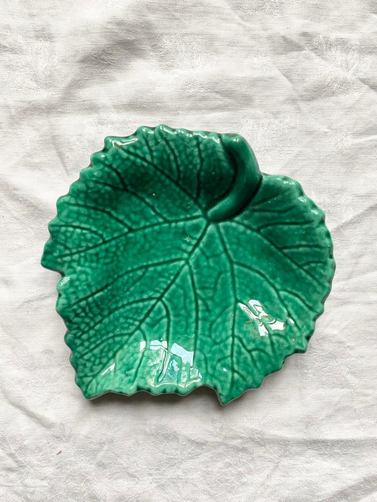 Vide poche feuille vert Vallauris