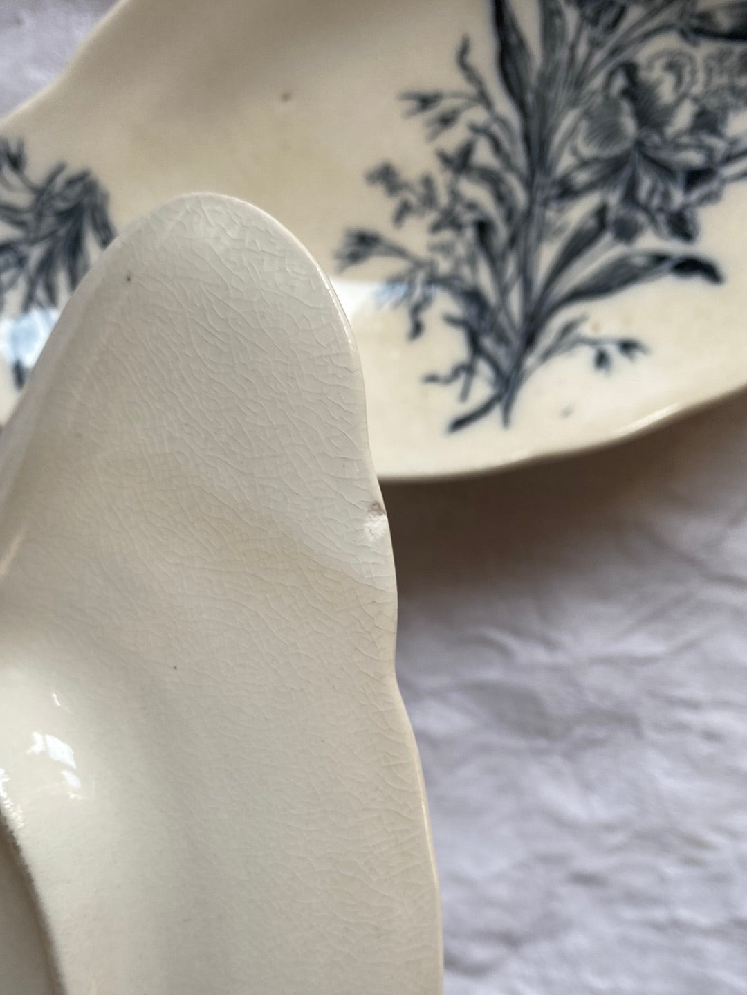 Lot de 2 raviers en terre de fer non estampillés