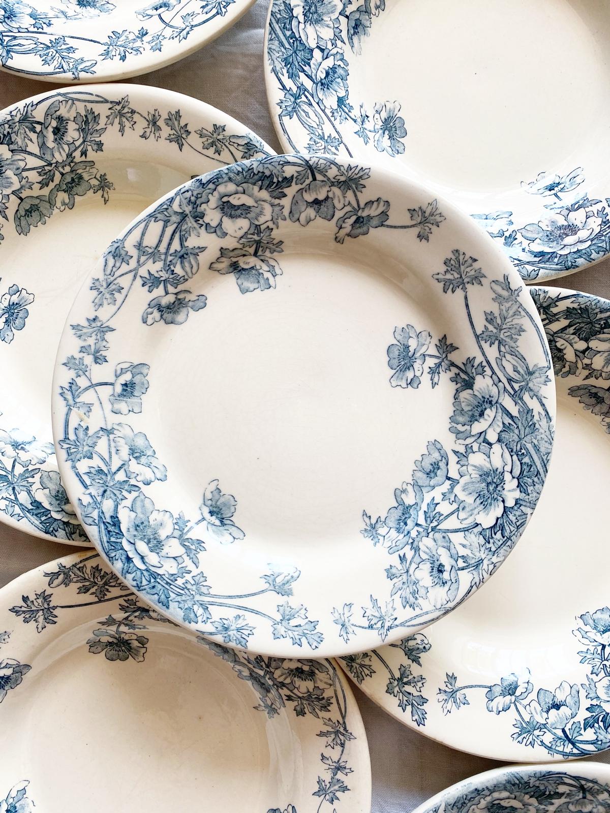 Assiette plate terre de fer Anémones de Gien