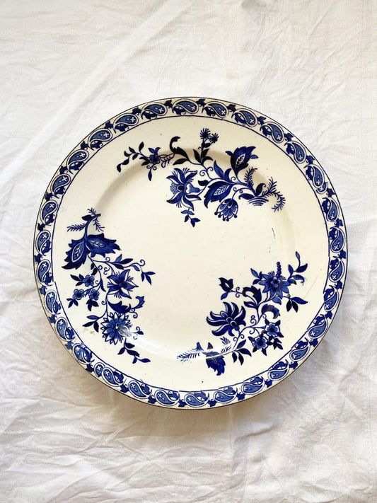 Assiette sur pied Delft de Clairefontaine