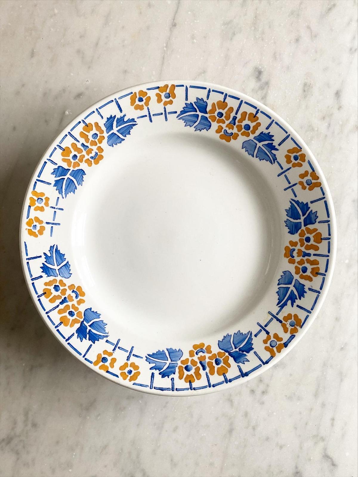 Assiette sur pied Nysette de HBC