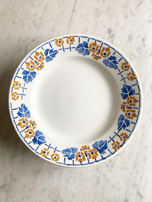 Assiette sur pied Nysette de HBC