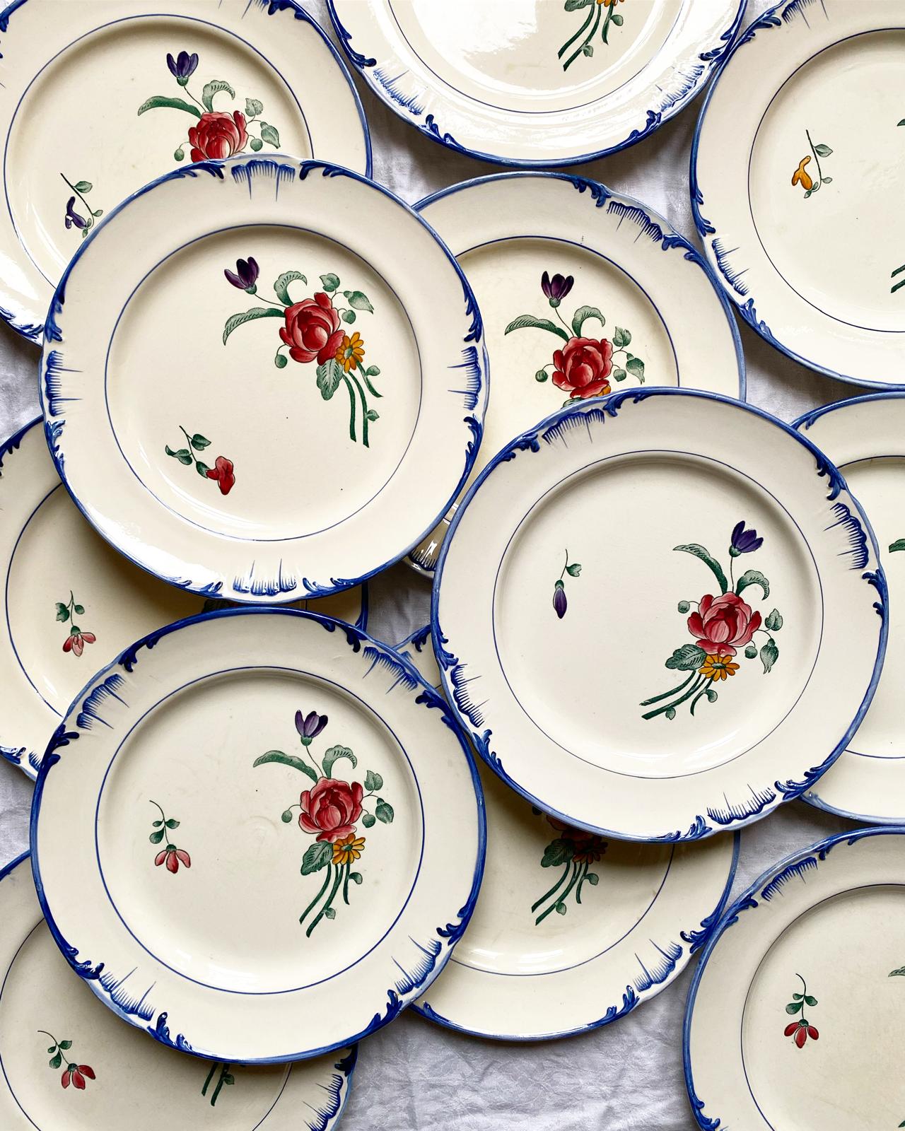 Assiettes en terre de fer polychrome Vellars de Longchamp