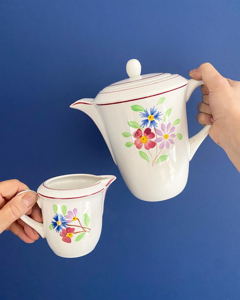 Cafetière et pot à lait Bettina de Céranord | Assiettes anciennes Cafetière et pot à lait Bettina de Céranord | Assiettes anciennes
