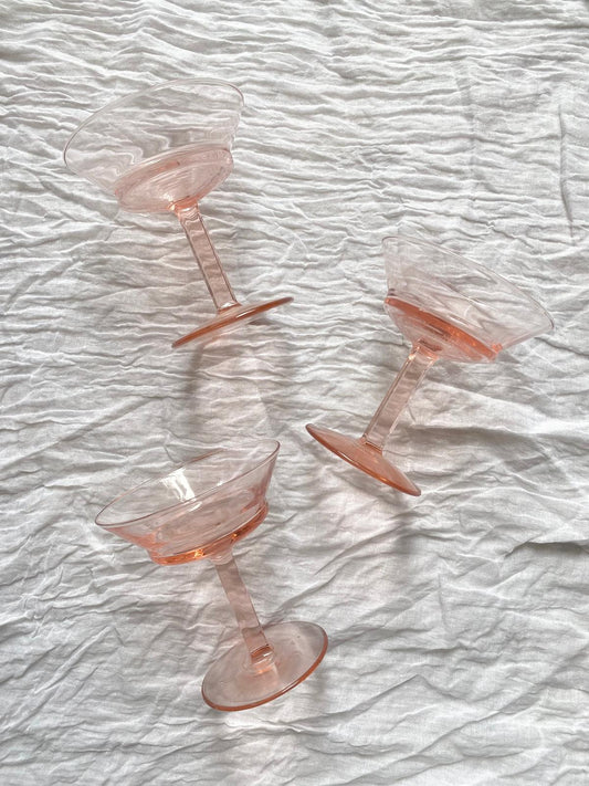 Lot de 3 coupes roses en verre