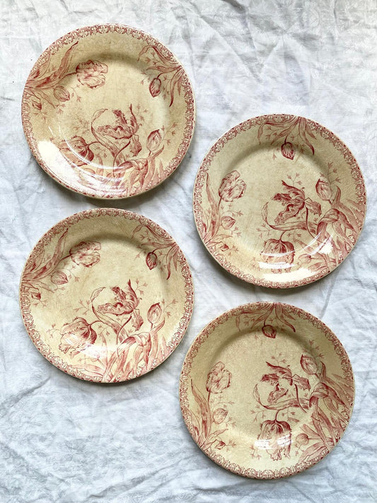 Lot de 4 assiettes en terre de fer Tulipes de Gien