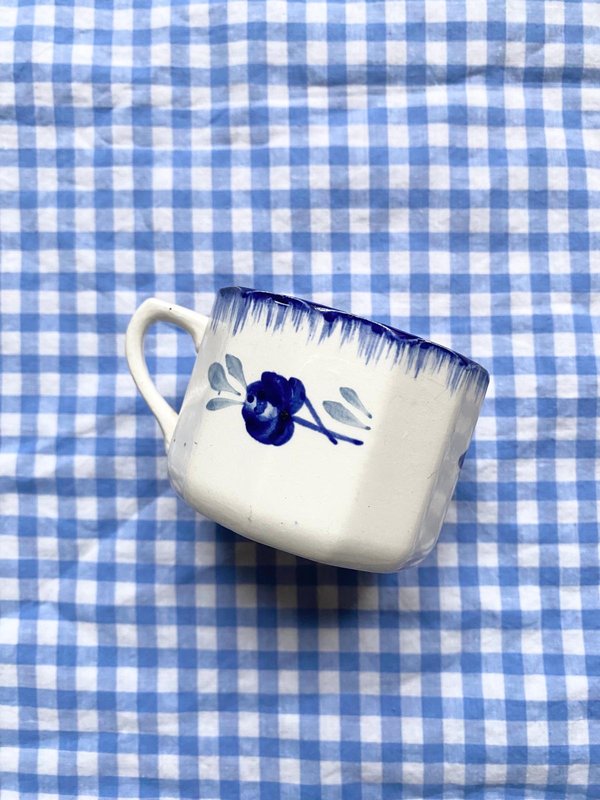 Tasse Digoin Sarreguemines Hélène