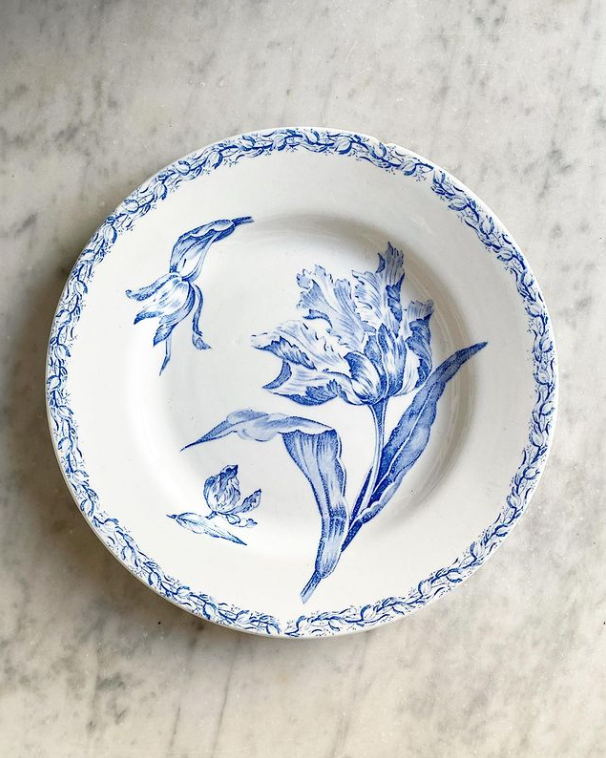 Assiette plate terre de fer bleu Tulipe Lunéville