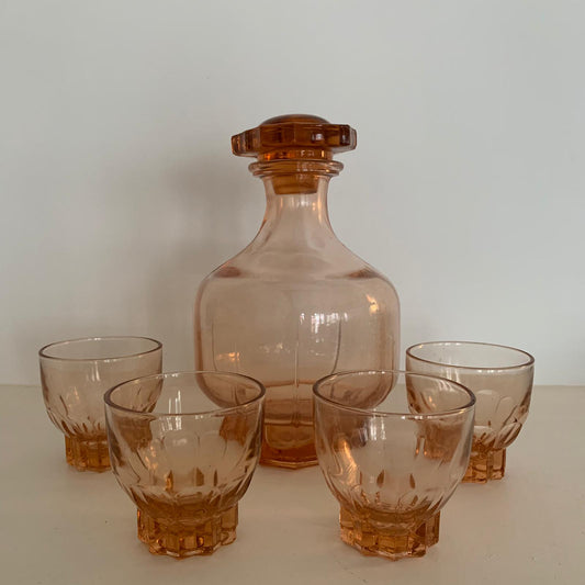 Carafe et verres à liqueur art déco rose